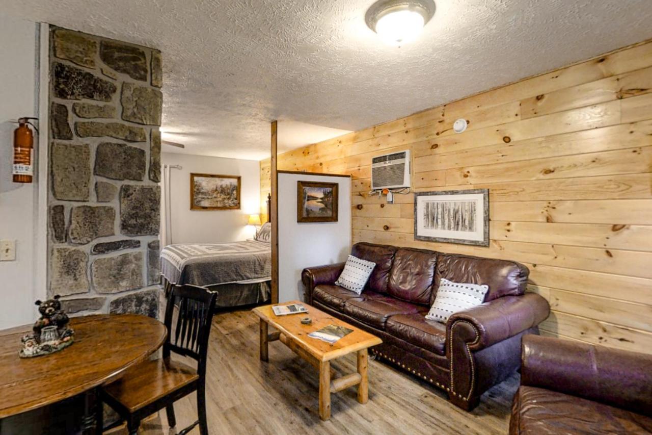 Bear Hugs Otel Pigeon Forge Dış mekan fotoğraf